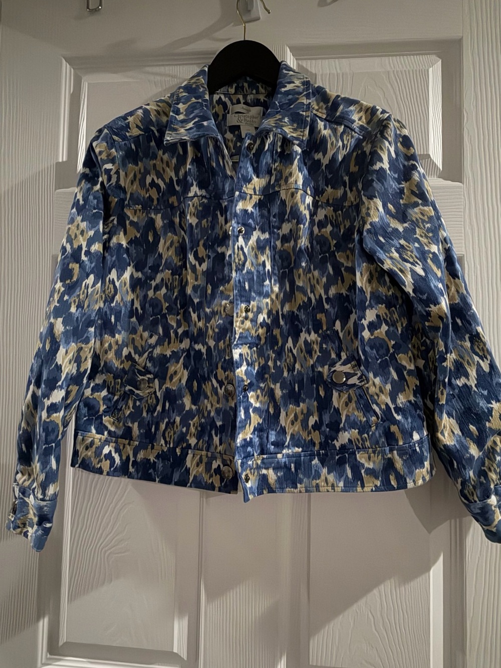 Christopher & Banks Blue and Cream Printed Button-Front Women’s Jean Jacket